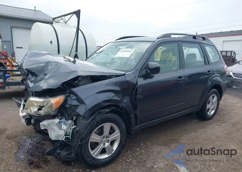 2012 Subaru Forester 2.5X z USA, uszkodzony, nr VIN JF2SHBBC6CH438906